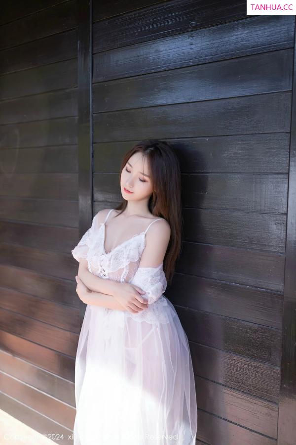   [XiuRen]高清写真图 2024.03.27 No.8302 杏子Yada 泰国旅拍第18张图片